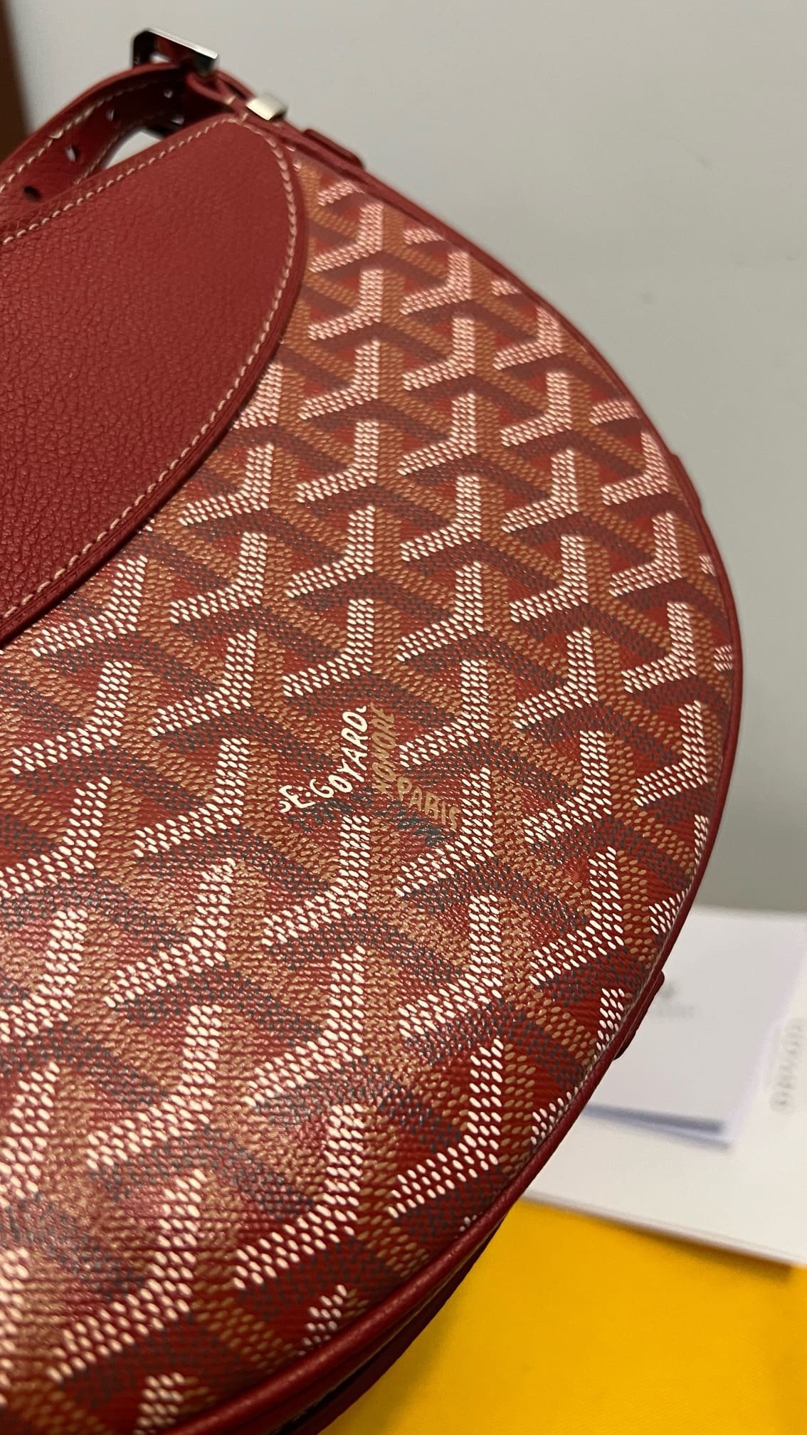G09ard Hirondelle bag