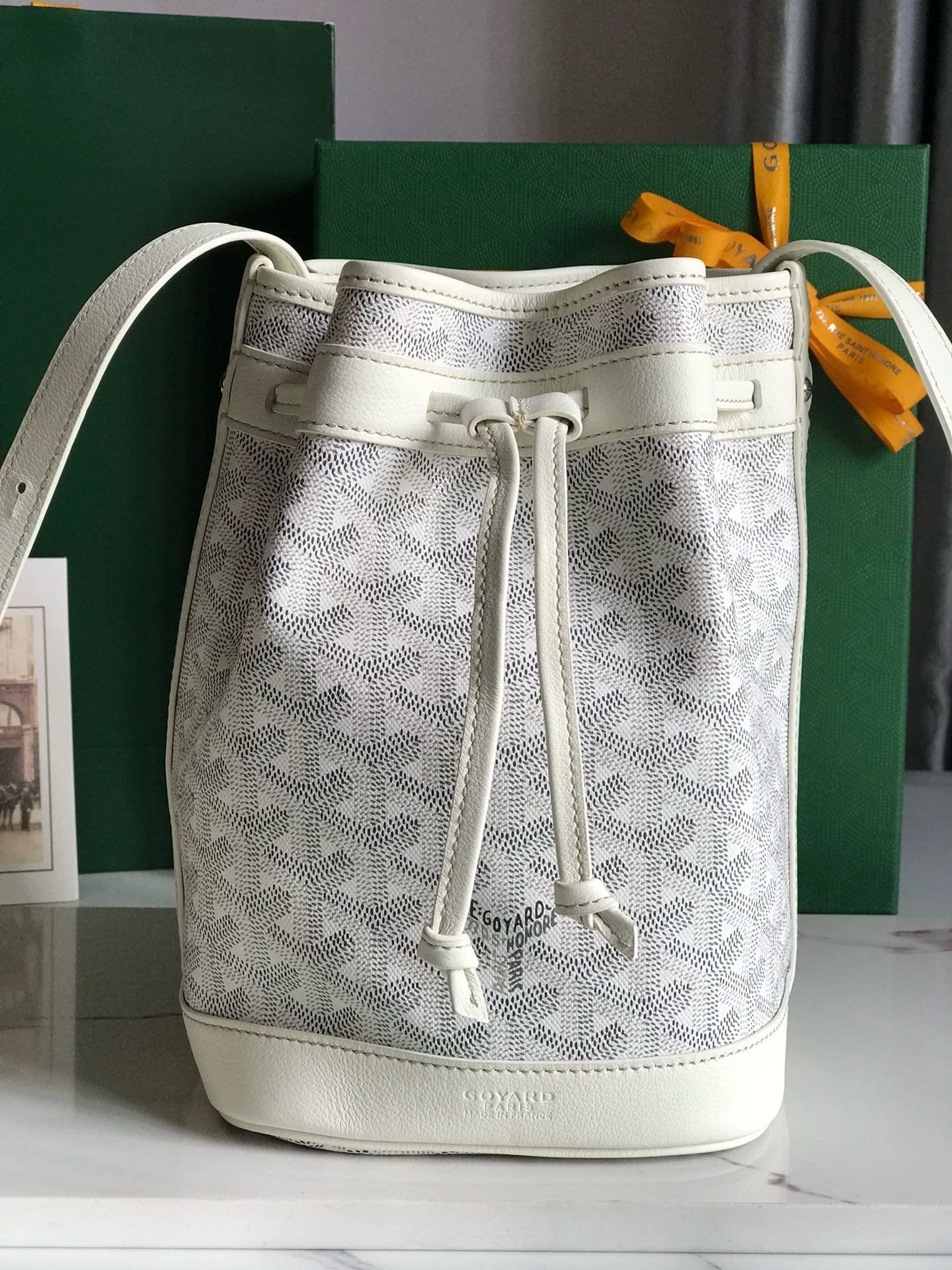 G09ard Petit Flot Bucket Bag