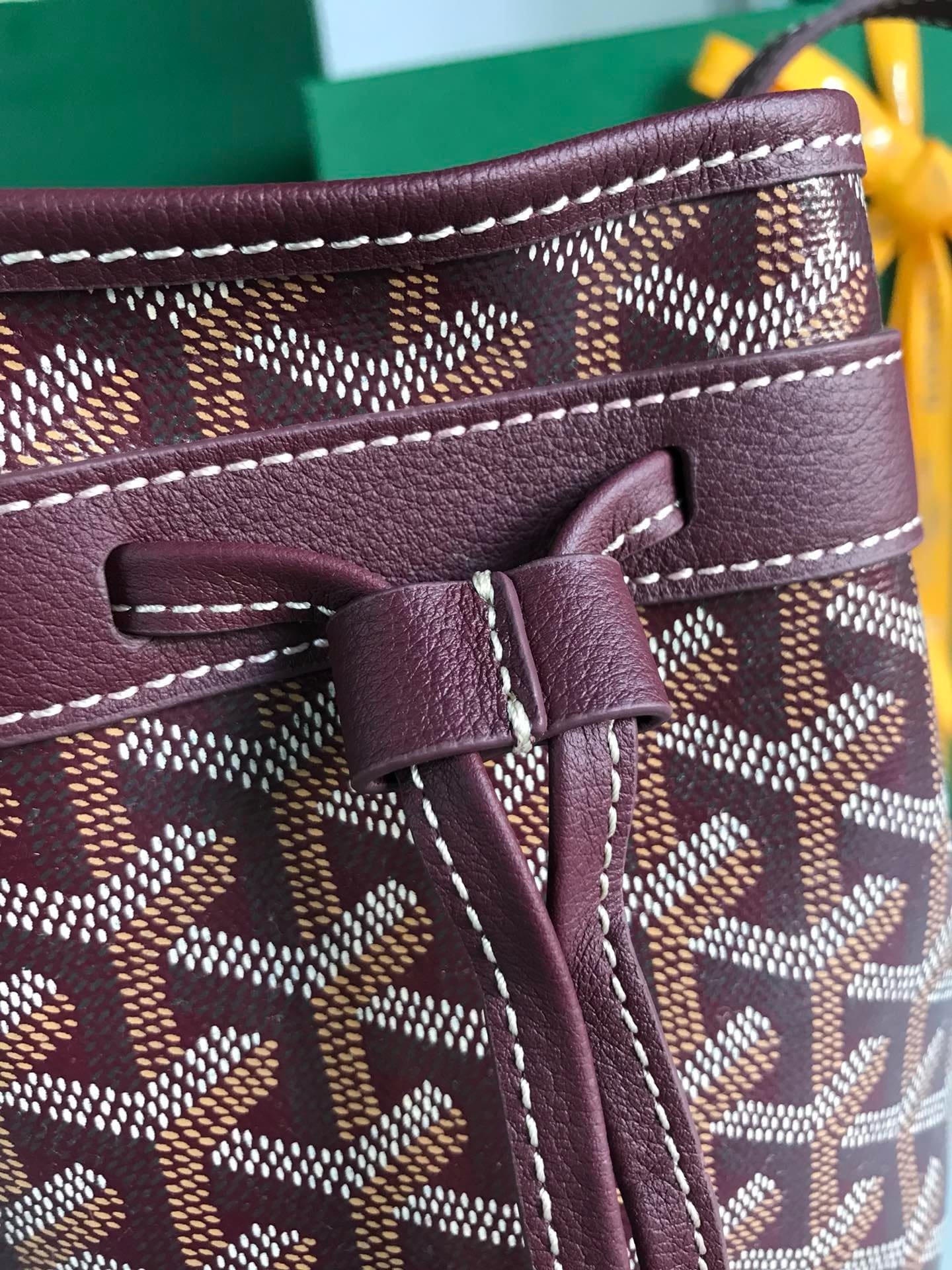 G09ard Petit Flot Bucket Bag