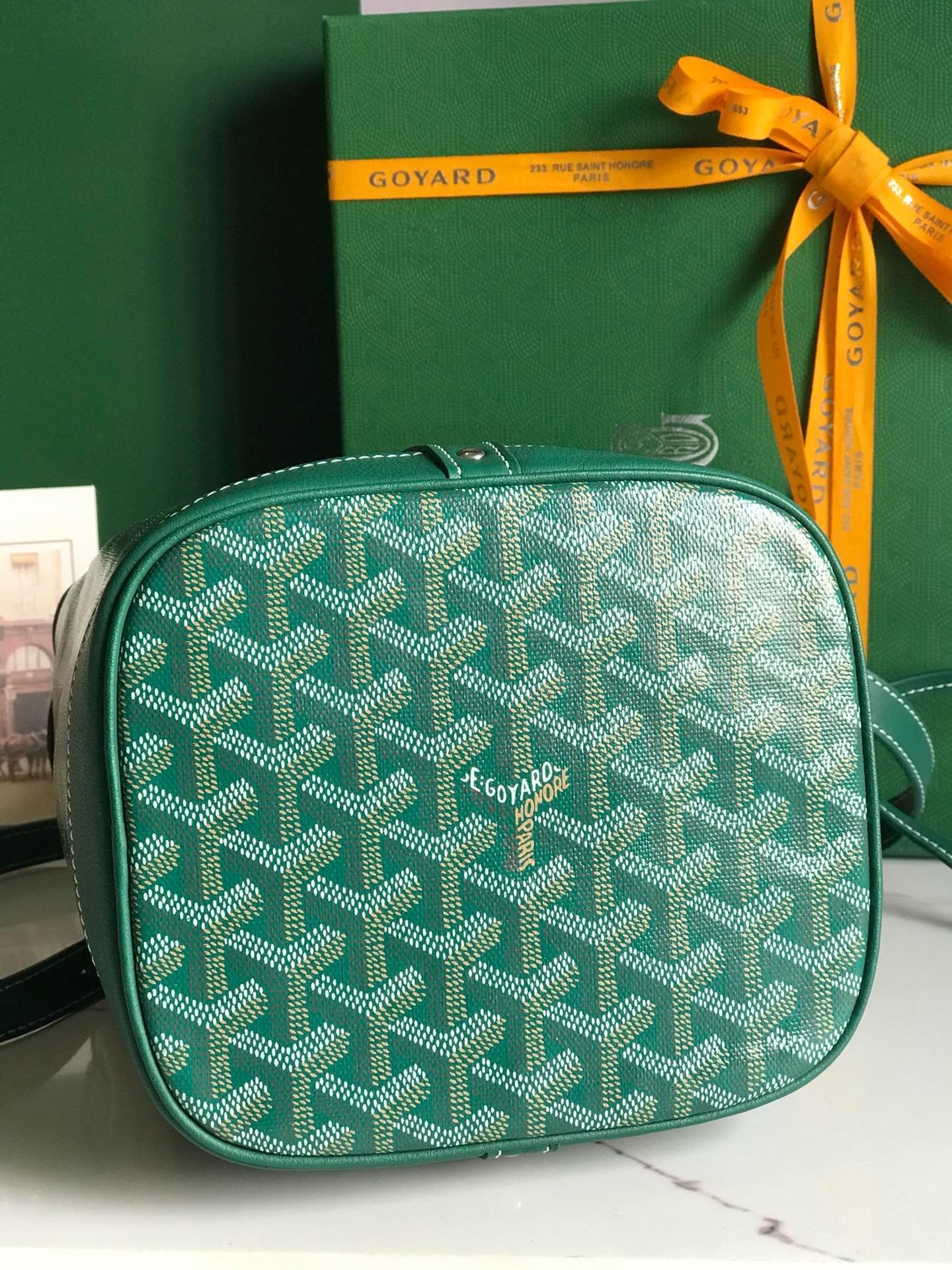 G09ard Petit Flot Bucket Bag