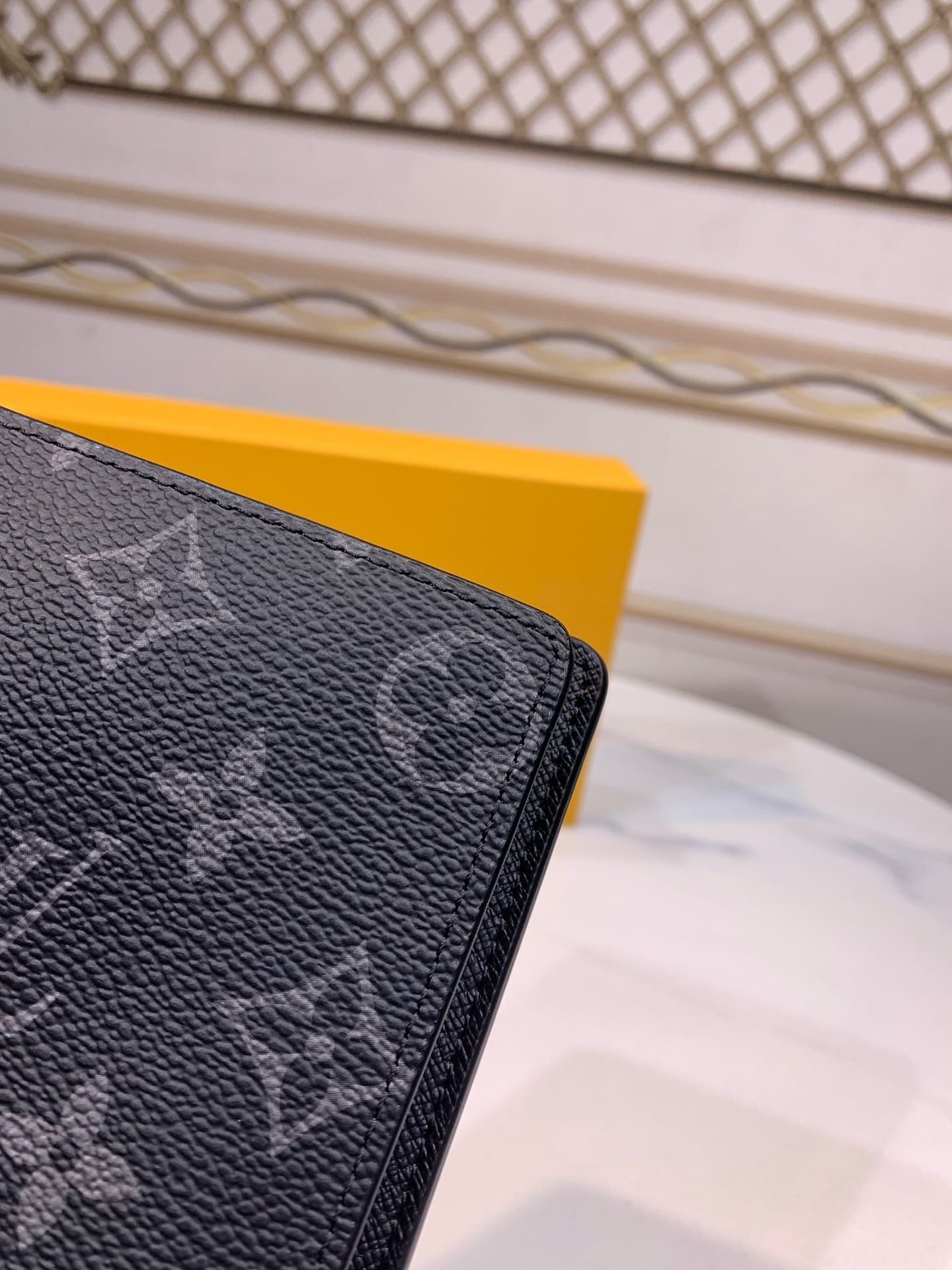 L0vis Vvtt0n M61697 Brazza Wallet