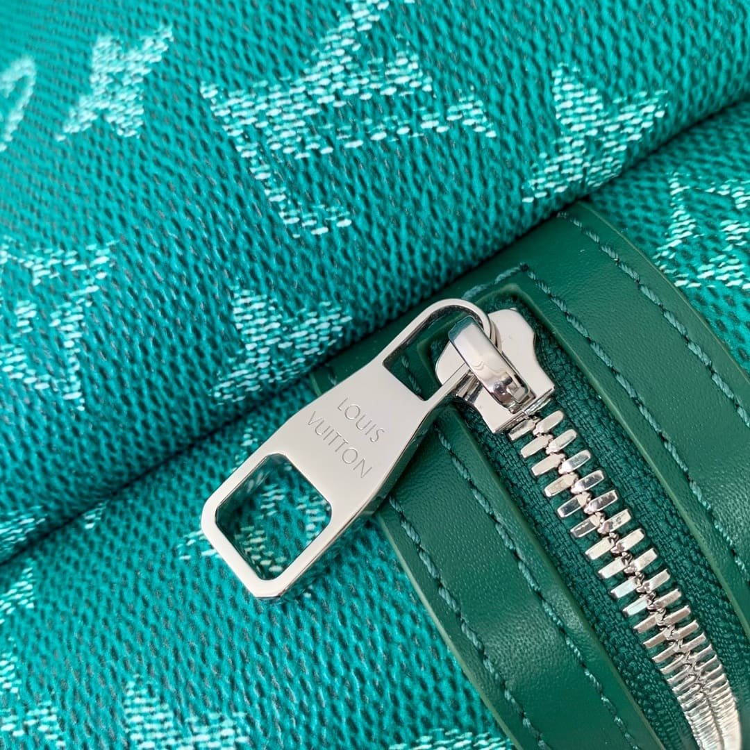 L0vis Vvtt0n M12780 Discovery Backpack PM