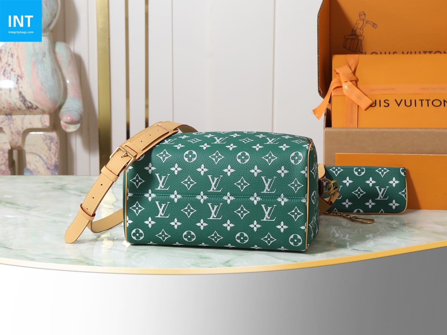 L0vis Vvtt0n M14077 Speedy P9 Bandoulière 30