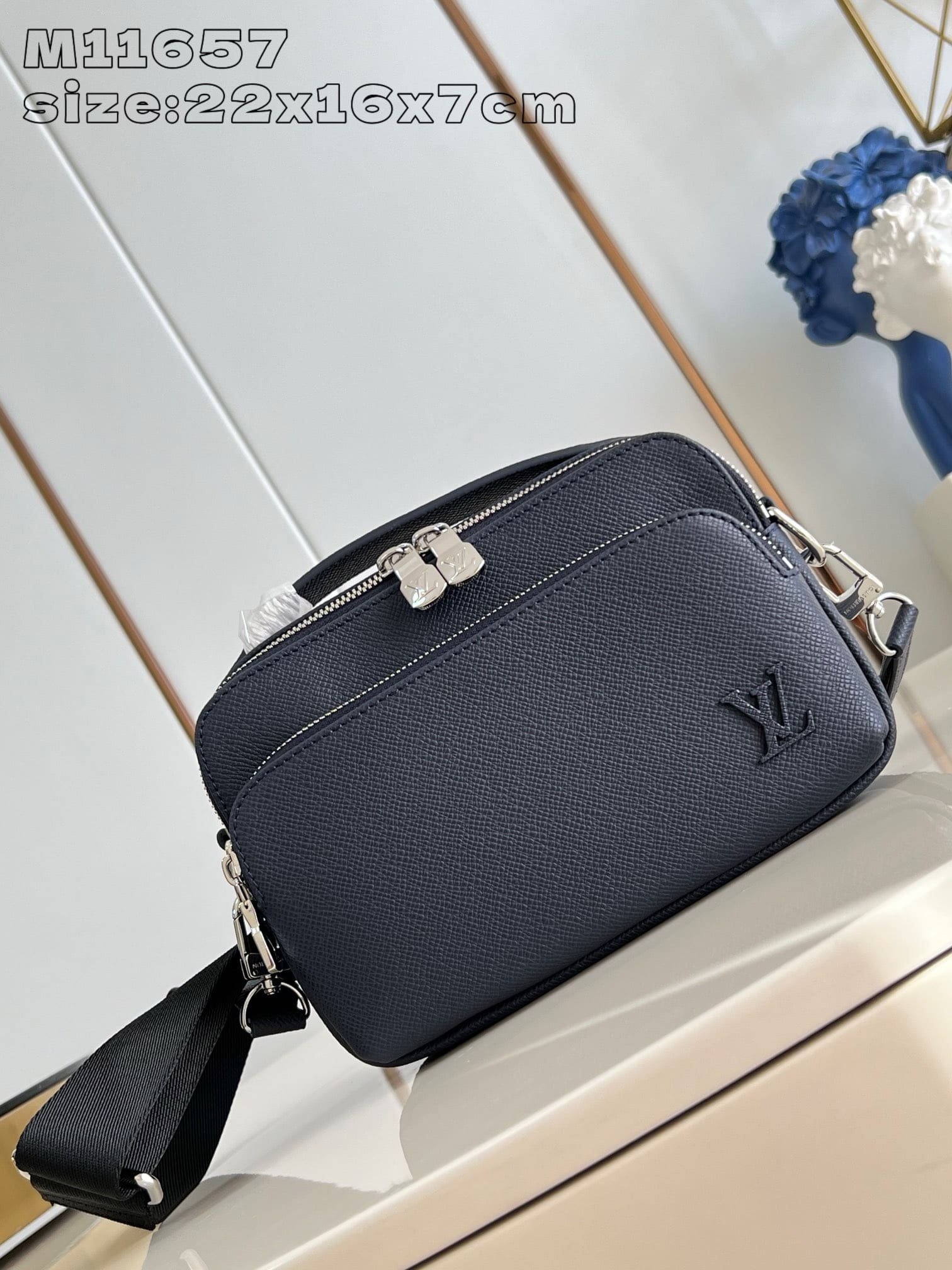 L0vis Vvtt0n M11657 Avenue Messenger