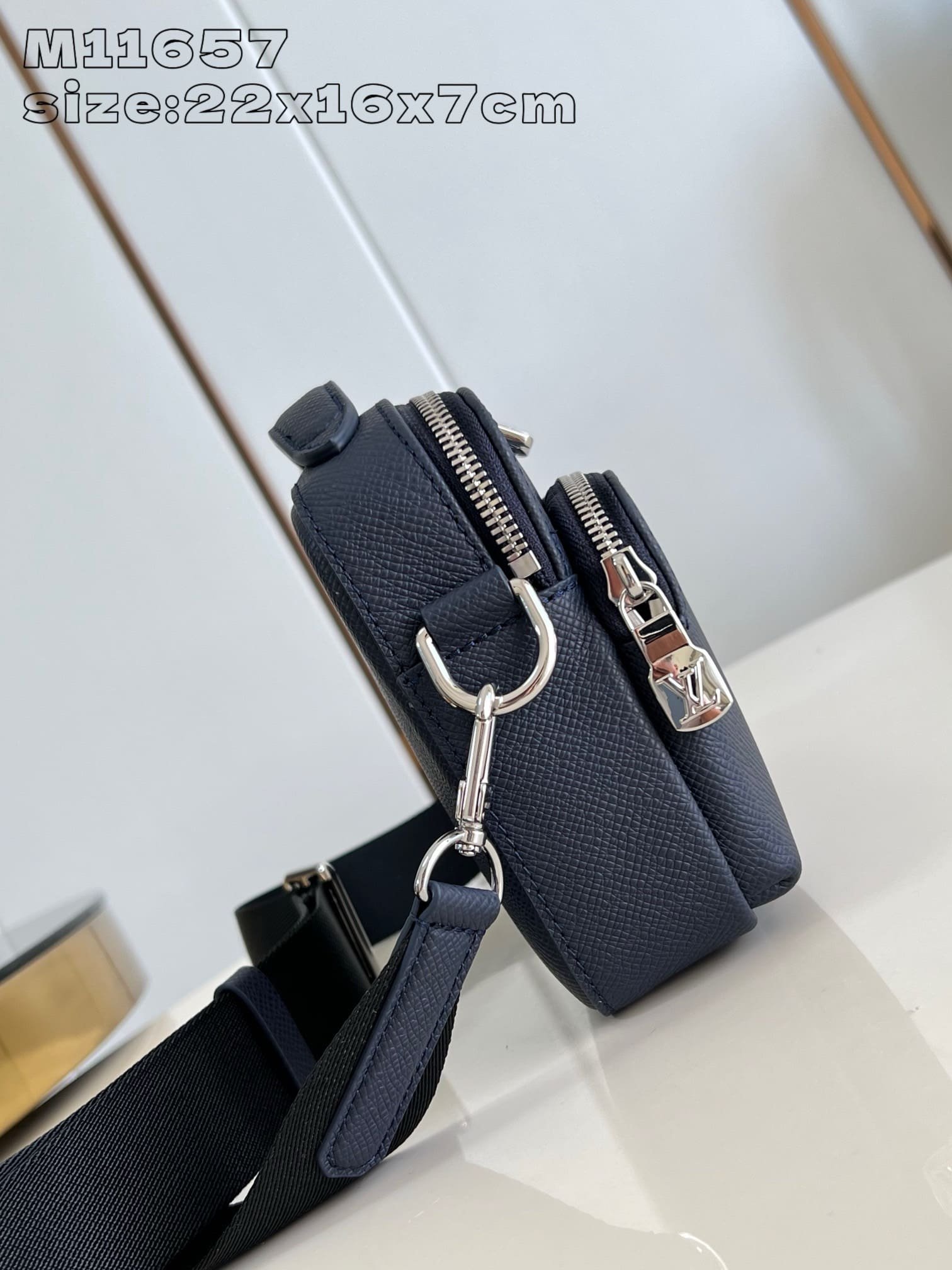 L0vis Vvtt0n M11657 Avenue Messenger