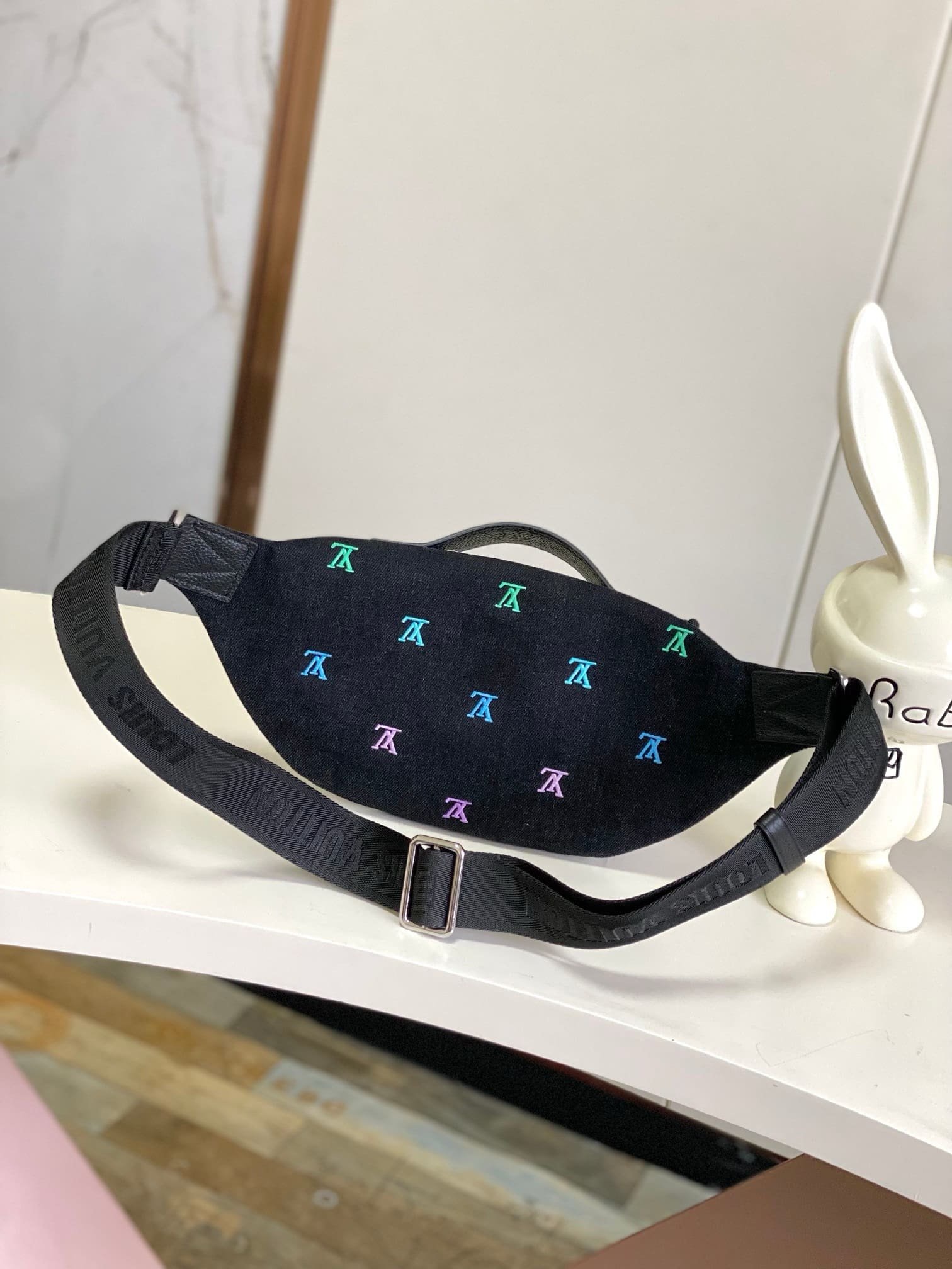 L0vis Vvtt0n M13961 Rush Bumbag