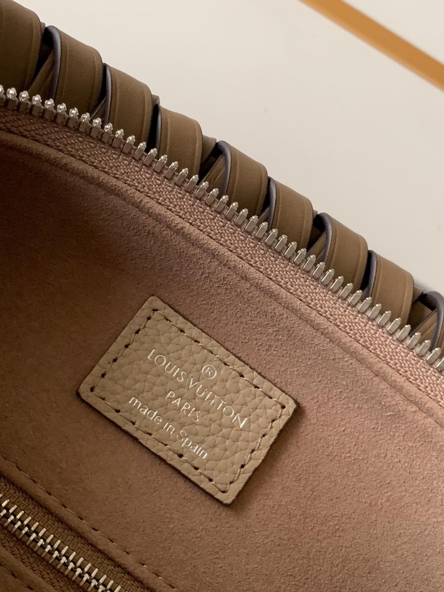 L0vis Vvtt0n M56084 Beaubourg Hobo MM