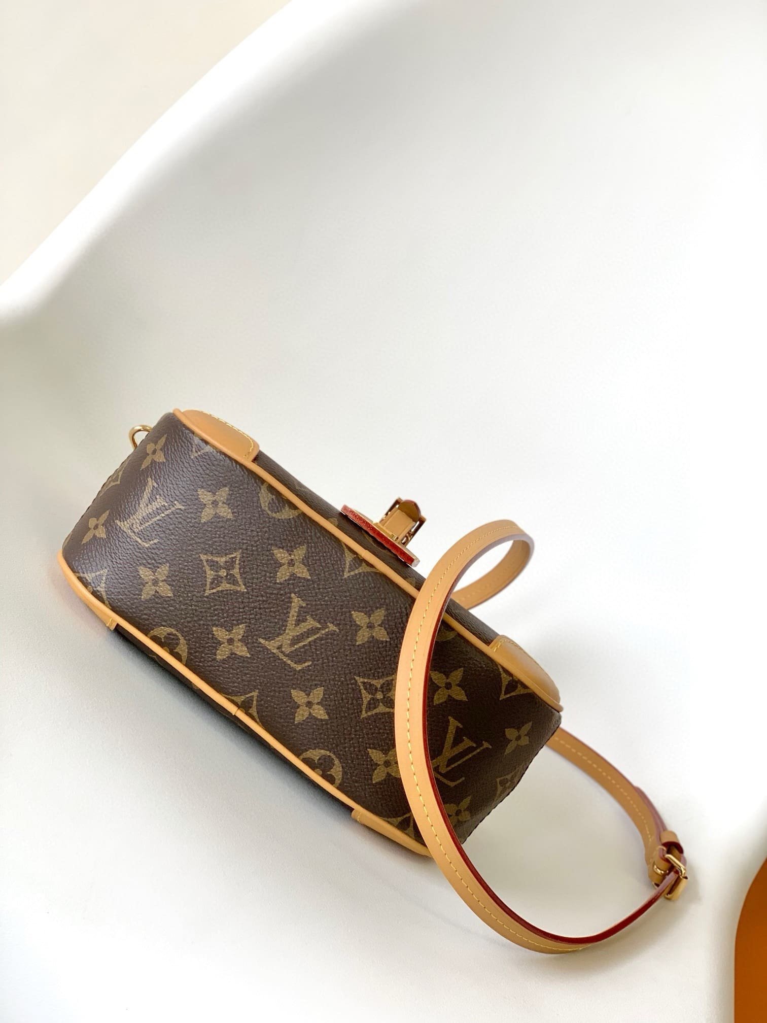 L0vis Vvtt0n M45528 Mini Luggage Bag