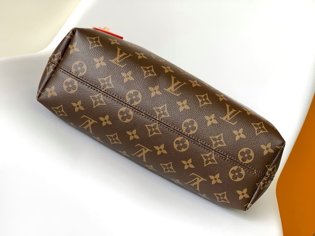 L0vis Vvtt0n M43700 Graceful PM