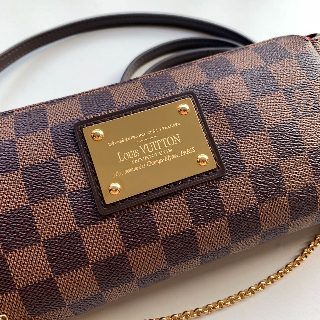 L0vis Vvtt0n EVA HANDBAG WALLET ON CHAIN N55213