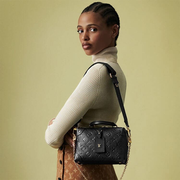 L0vis Vvtt0n Petite Malle Souple Handbag M45393