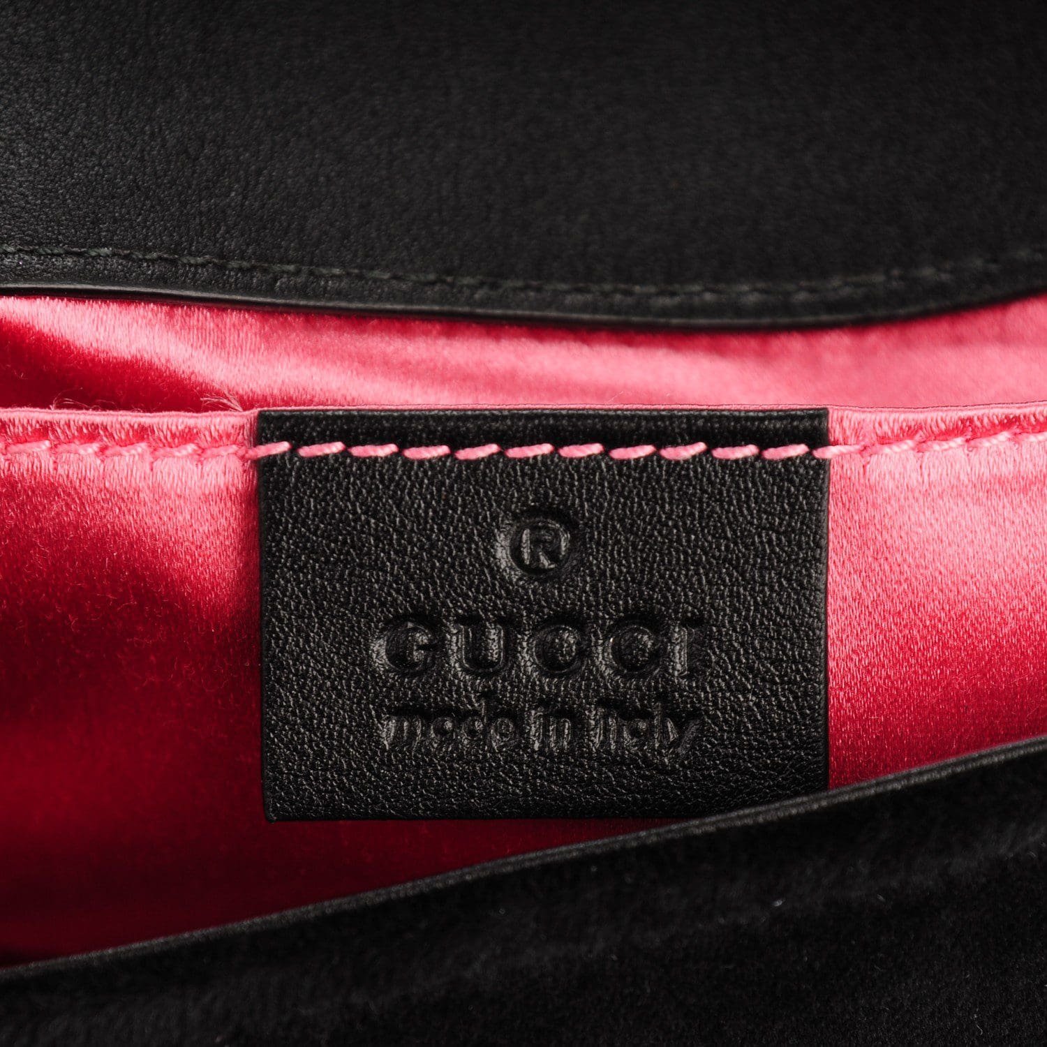 Gvc*1 Matelasse Velvet GG Marmont Mini Shoulder Bag (SHF-22601)