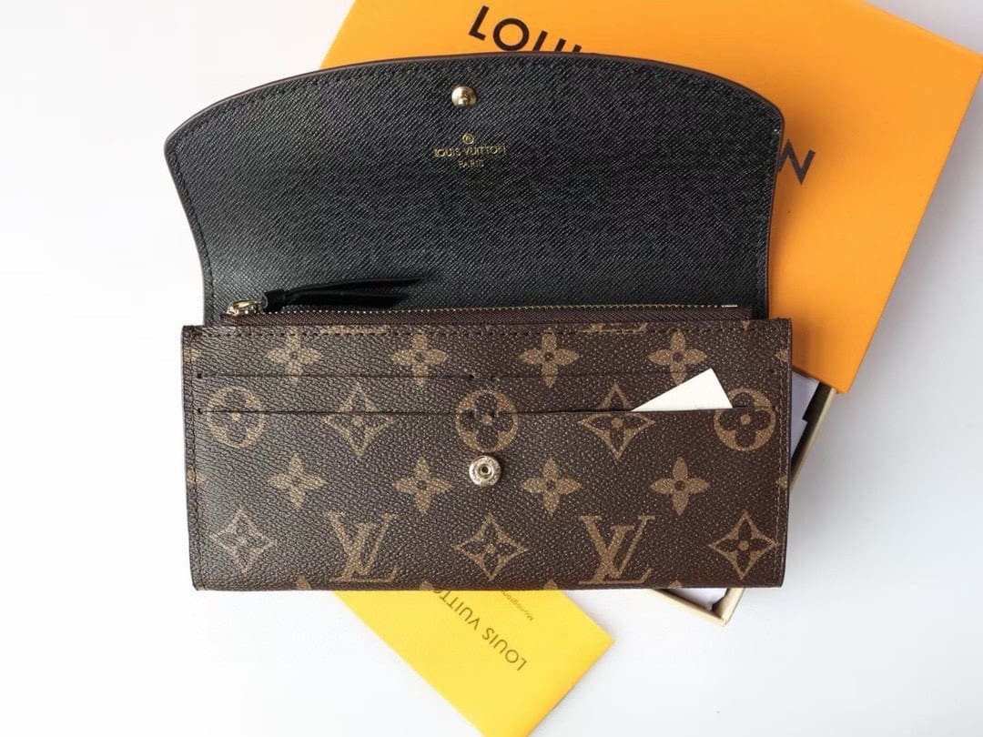 L0vis Vvtt0n M82157 Emilie Wallet