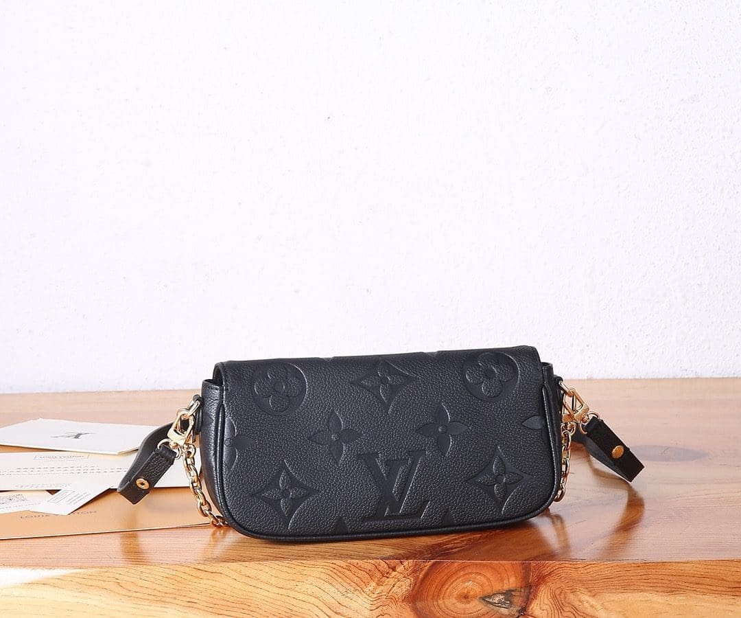 L0vis Vvtt0n M82154 WALLET ON CHAIN IVY handbag