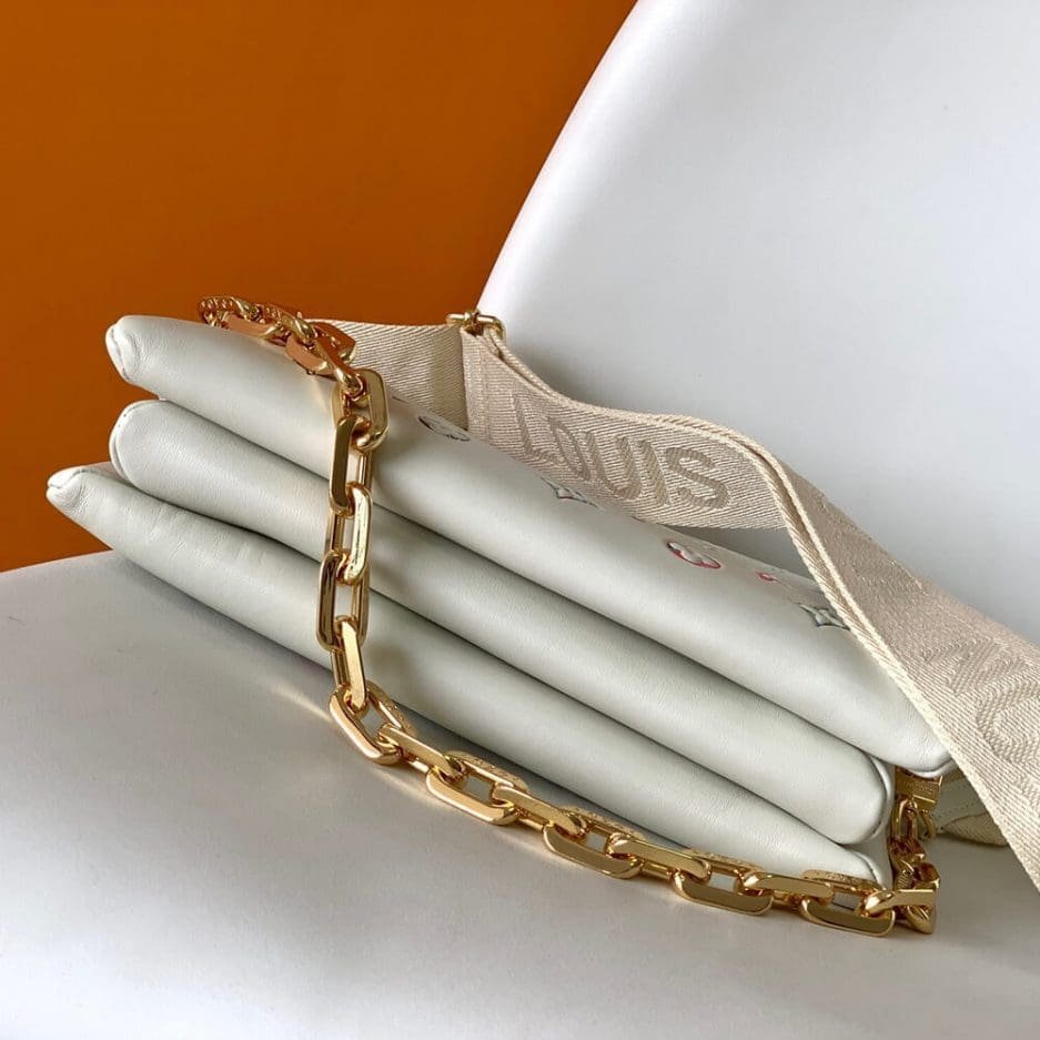 L0vis Vvtt0n Coussin PM M21209