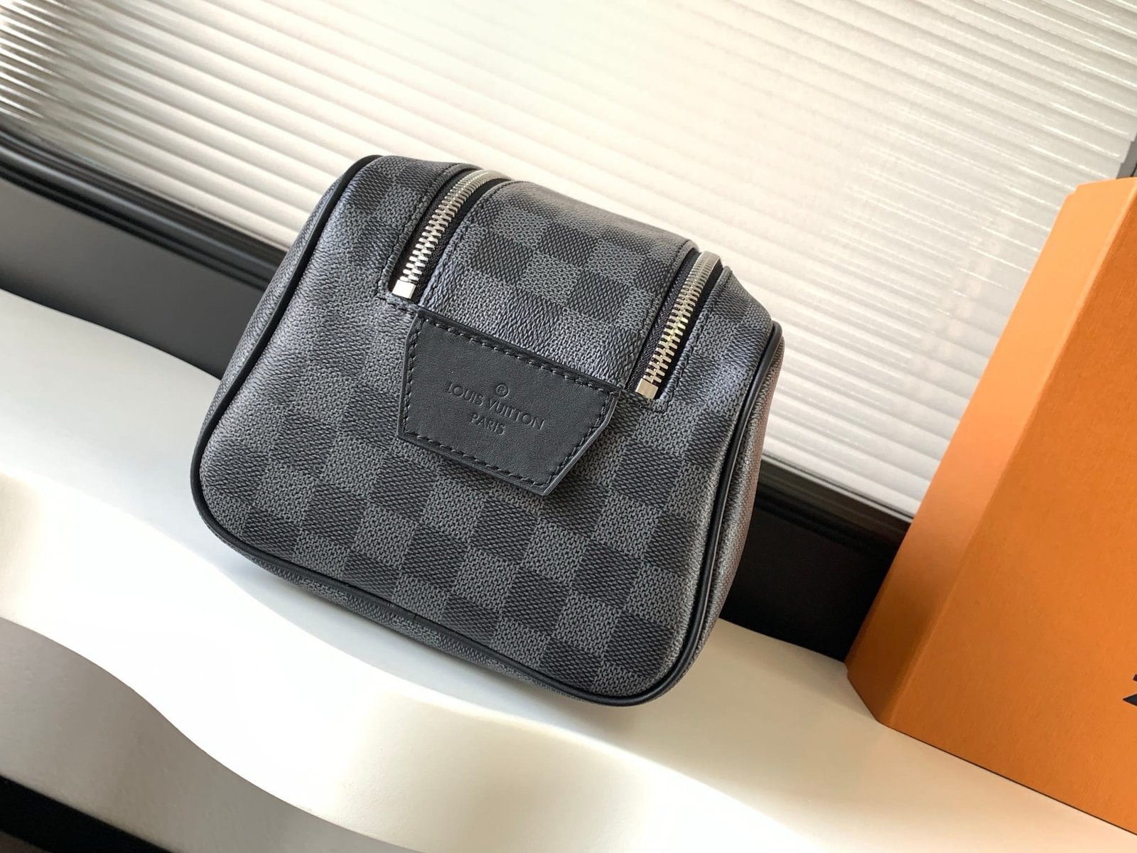 L0vis Vvtt0n N40127 DOPP toiletry bag