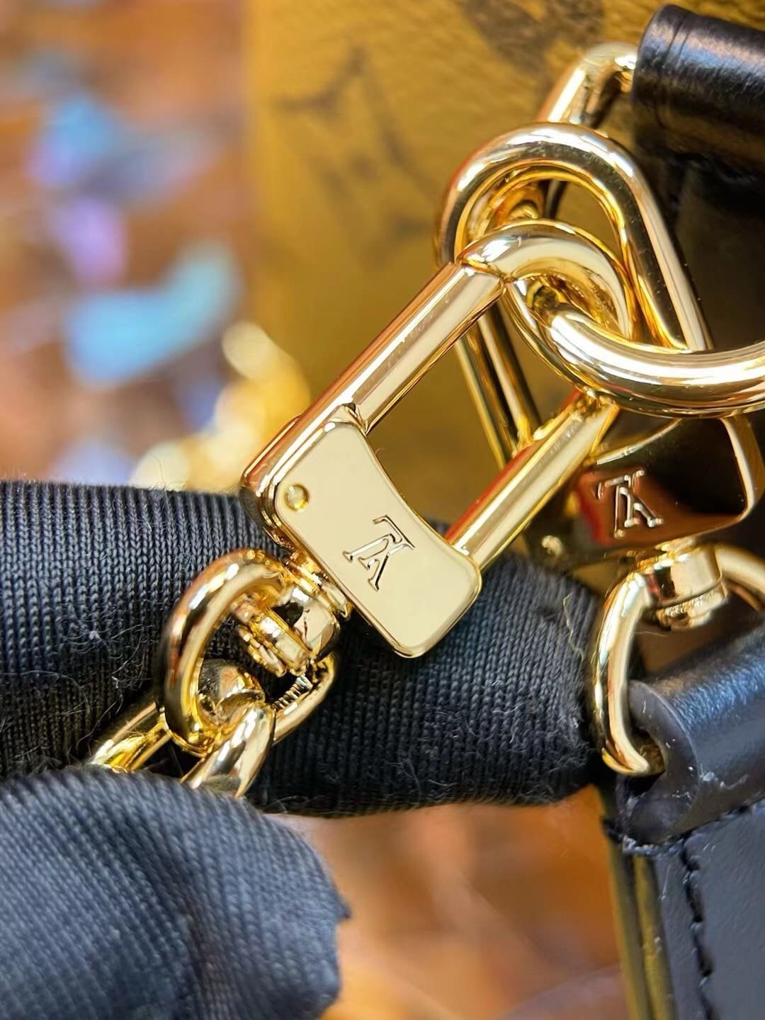 L0vis Vvtt0n M82885 Noé Purse LV Charms