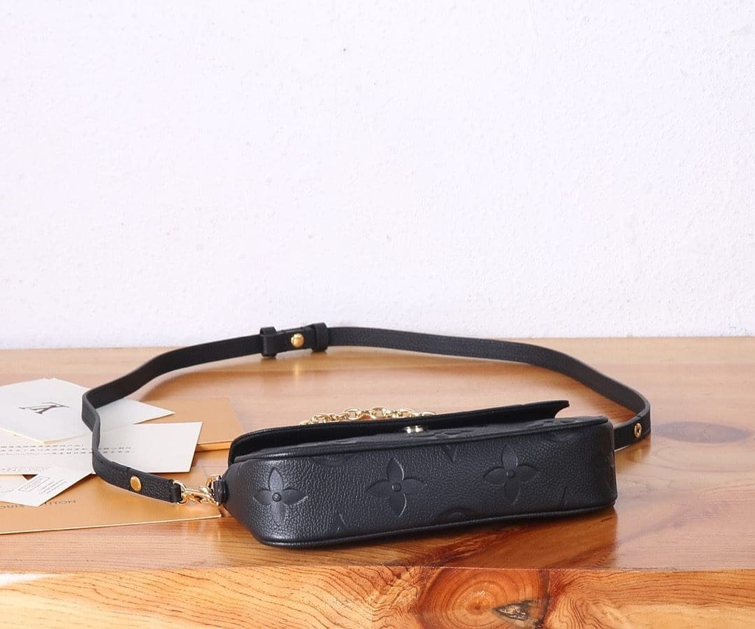L0vis Vvtt0n M82154 WALLET ON CHAIN IVY handbag
