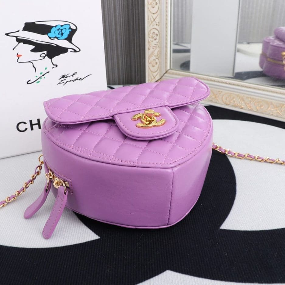 Ch**el 22s Heart Bag AS3191