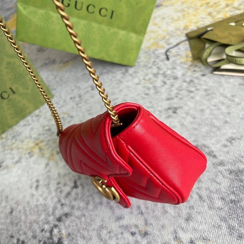 Gvc*1 Marmont matelasse leather S*per mini bag