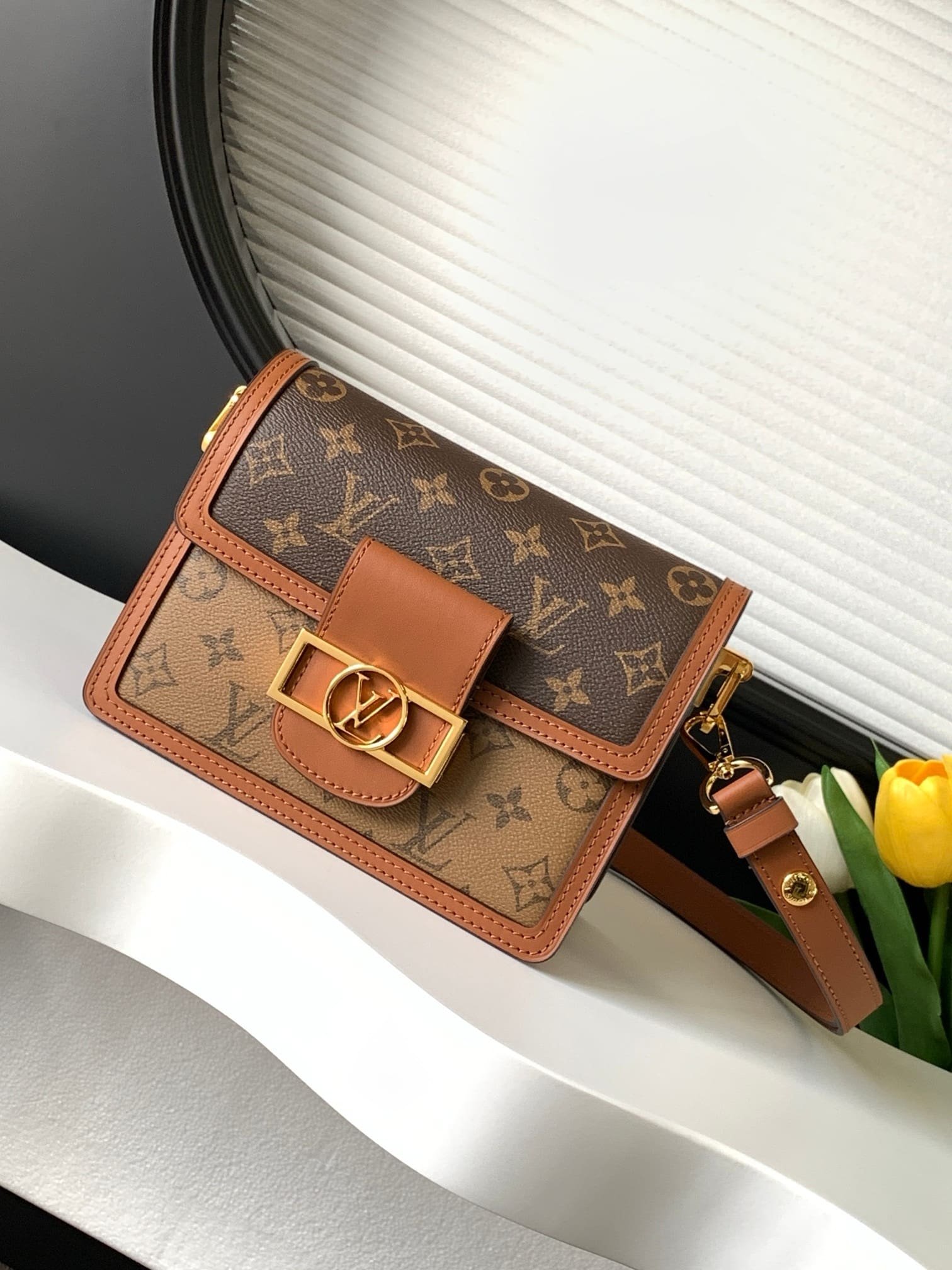 L0vis Vvtt0n M44580 Mini Dauphine