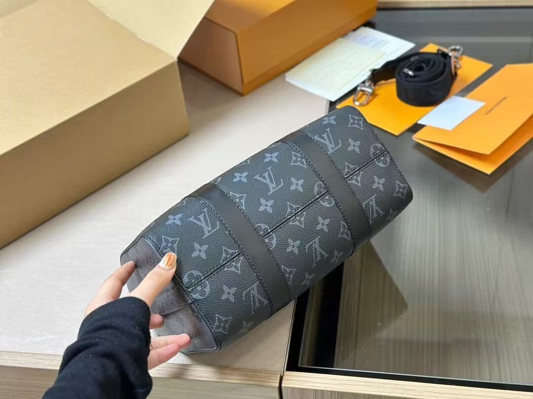 L0vis Vvtt0n CITY KEEPALL BAG M45936