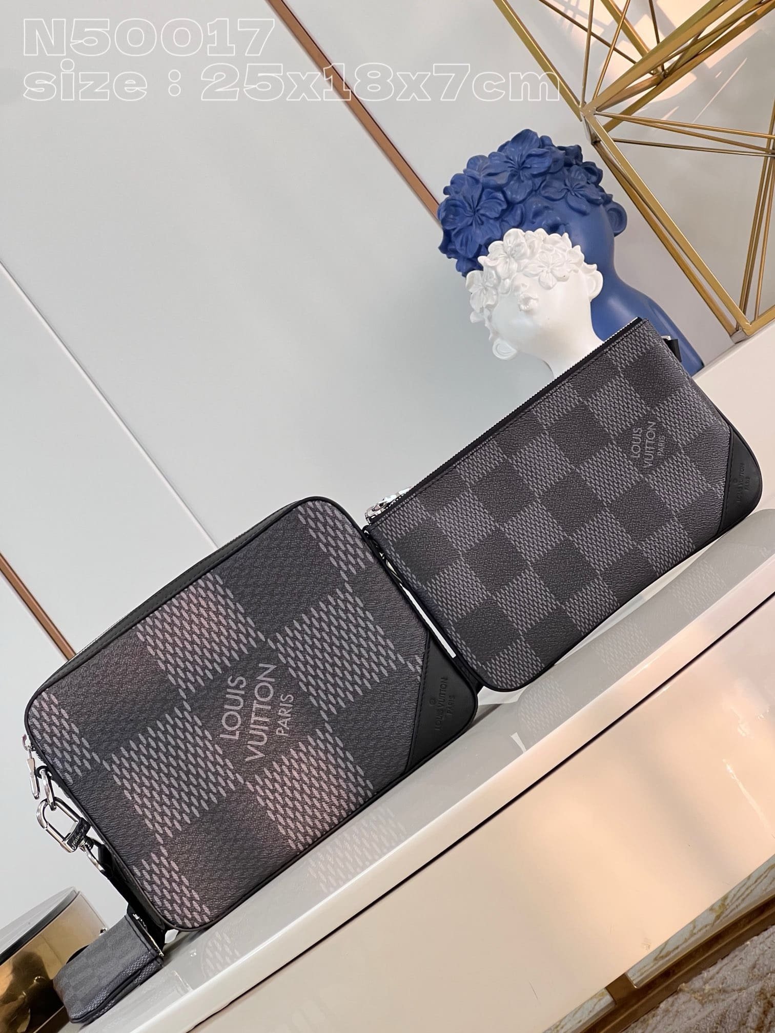 L0vis Vvtt0n Trio Messenger N50017