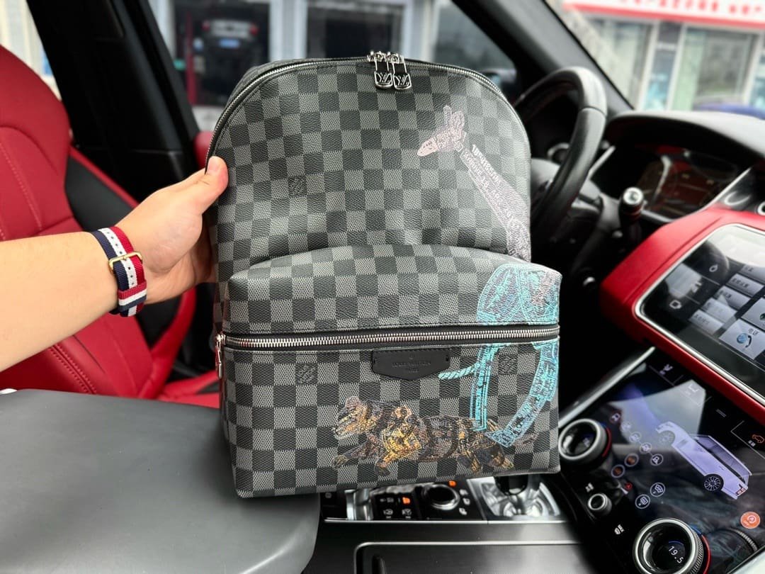 L0vis Vvtt0n Backpack