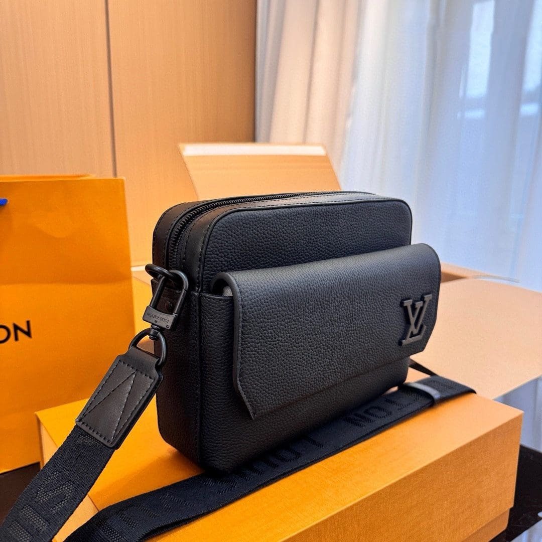 L0vis Vvtt0n M22482 Fastline Messenger