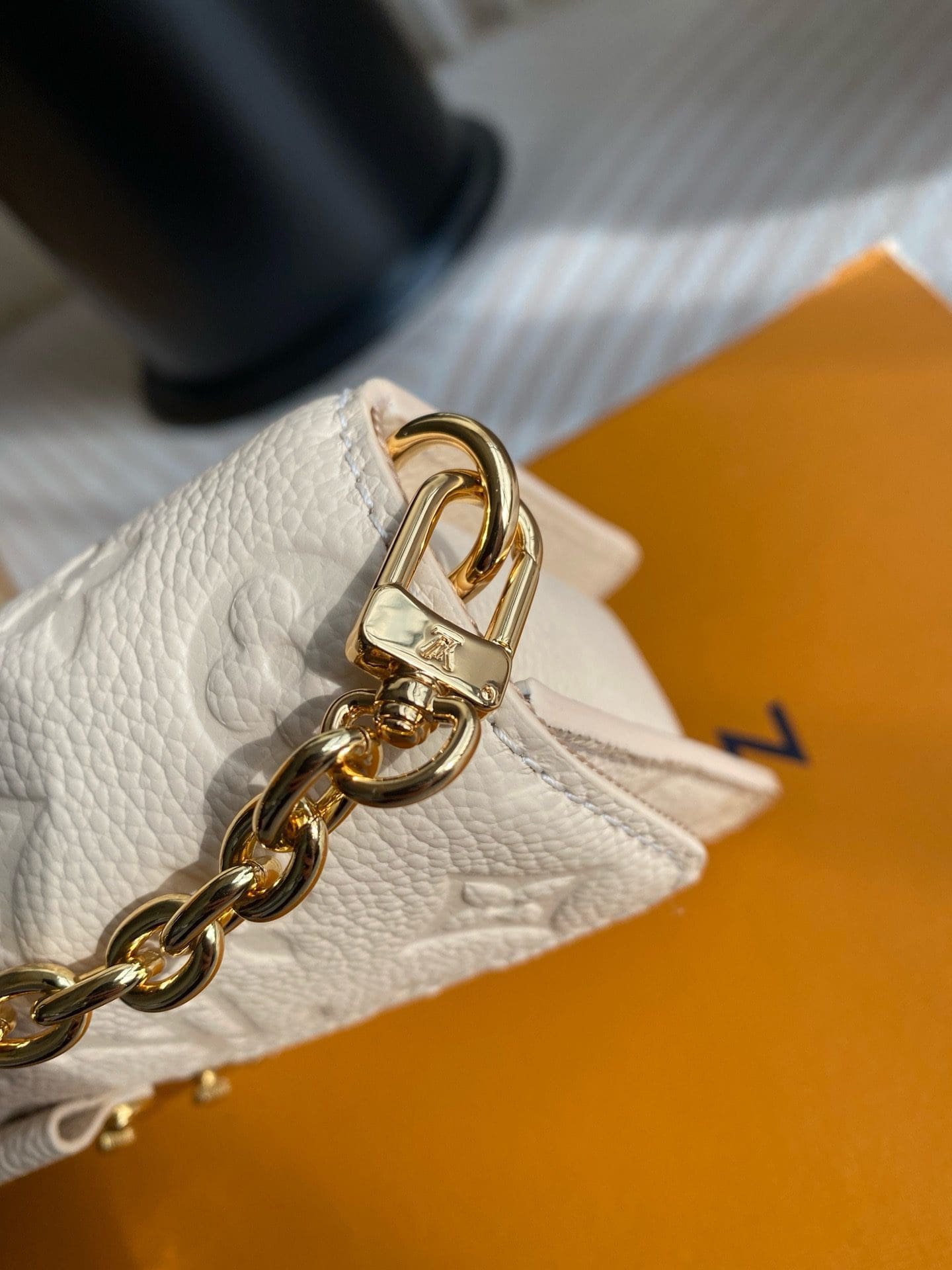 L0vis Vvtt0n M82836 WALLET ON CHAIN METIS handbags