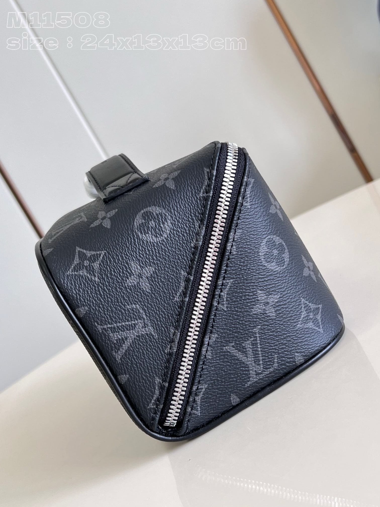 L0vis Vvtt0n M11508 Toiletry Bag
