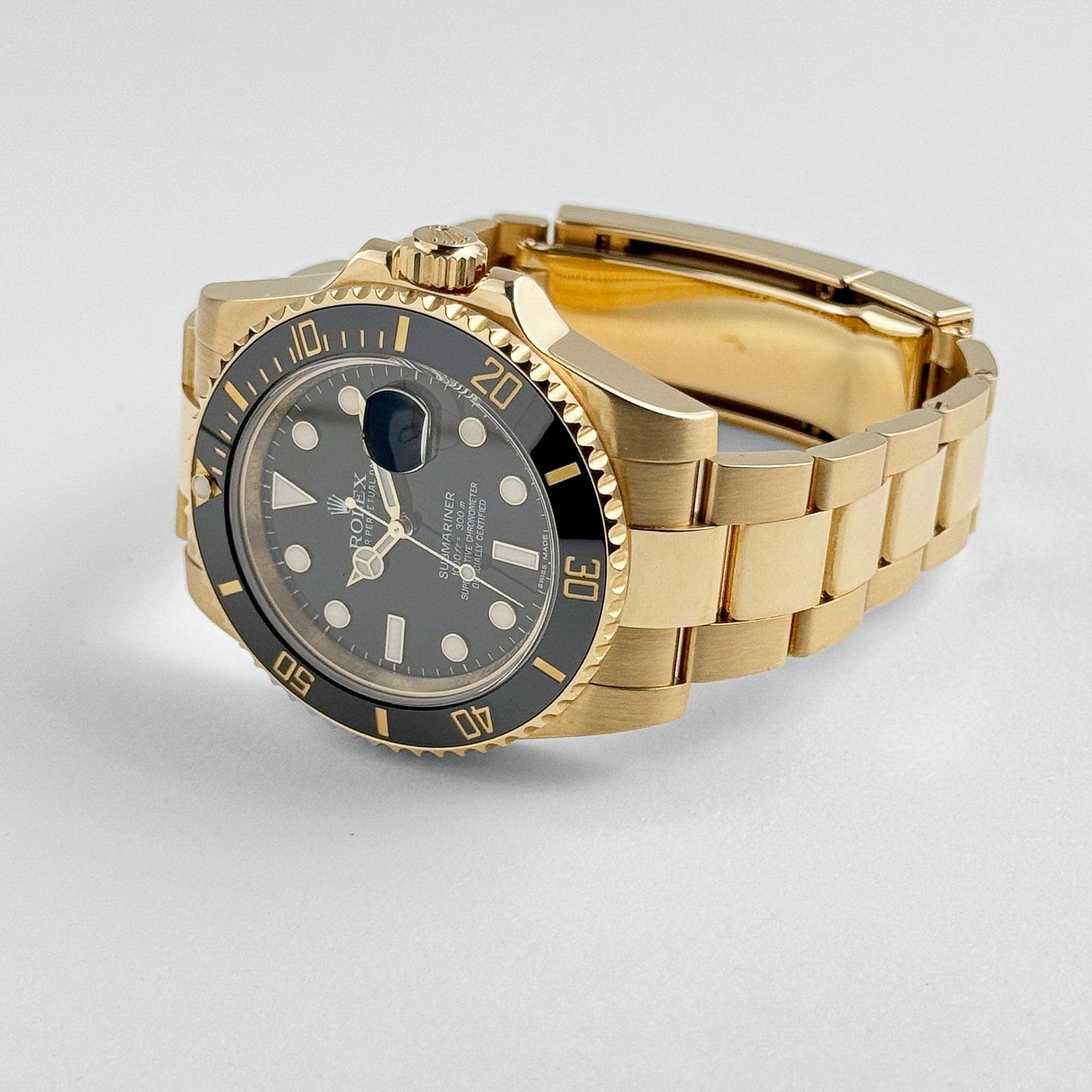 R01ex Submariner Date 116618LN Yellow Gold Black Dial (2015)