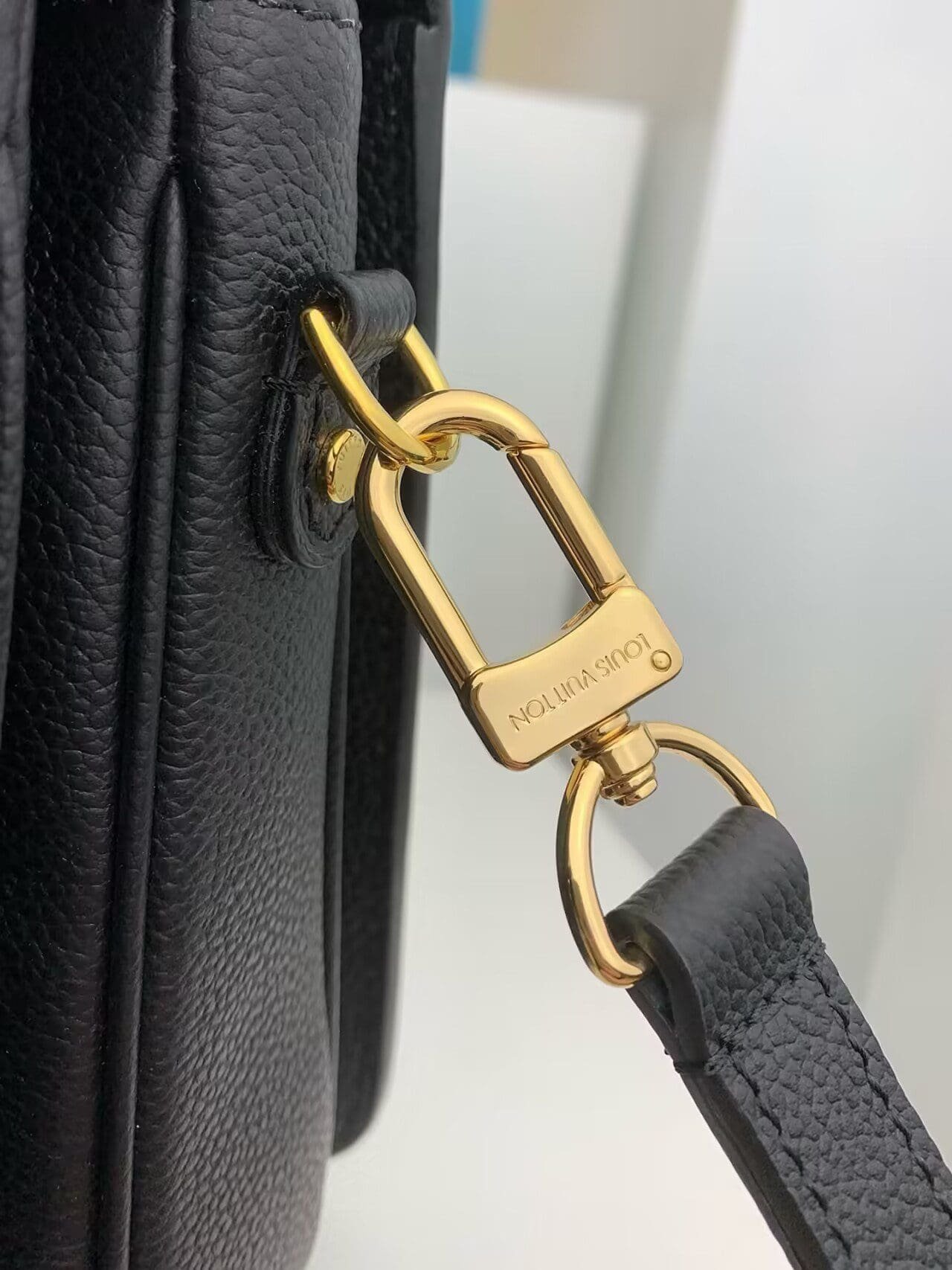 L0vis Vvtt0n M41487 Pochette Metis