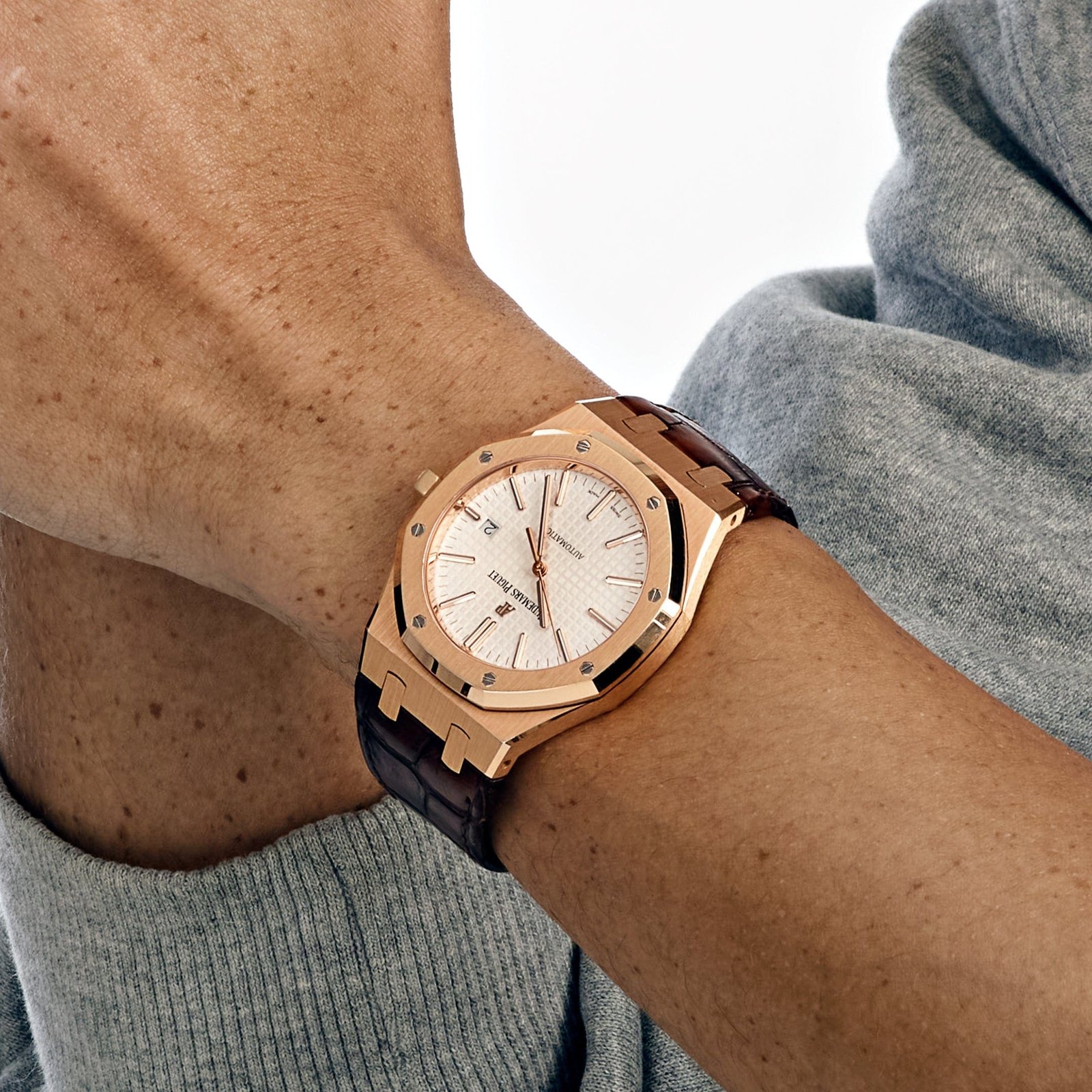 Audemars P1g*et Royal Oak 15400OR.OO.D088CR.01 Selfwinding Rose Gold Silver Dial (2017)
