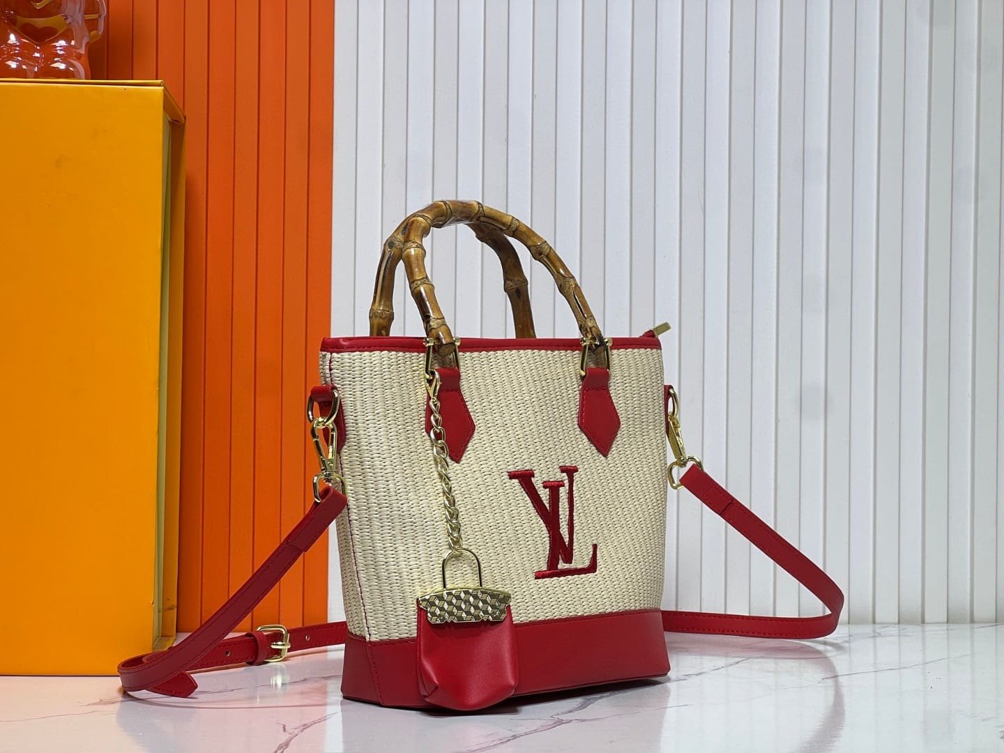 L0vis Vvtt0n Raffia Petit Bucket Tote