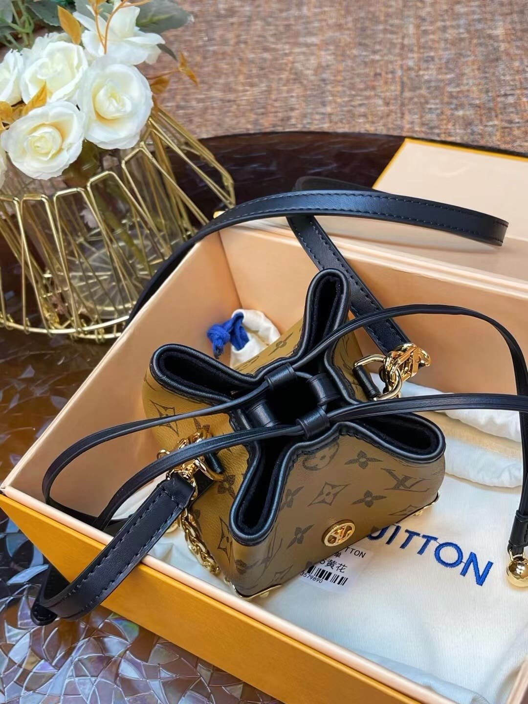 L0vis Vvtt0n M82885 Noé Purse LV Charms