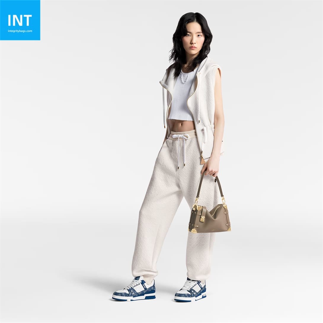 L0vis Vvtt0n 1AC2AG LV Trainer Sneaker