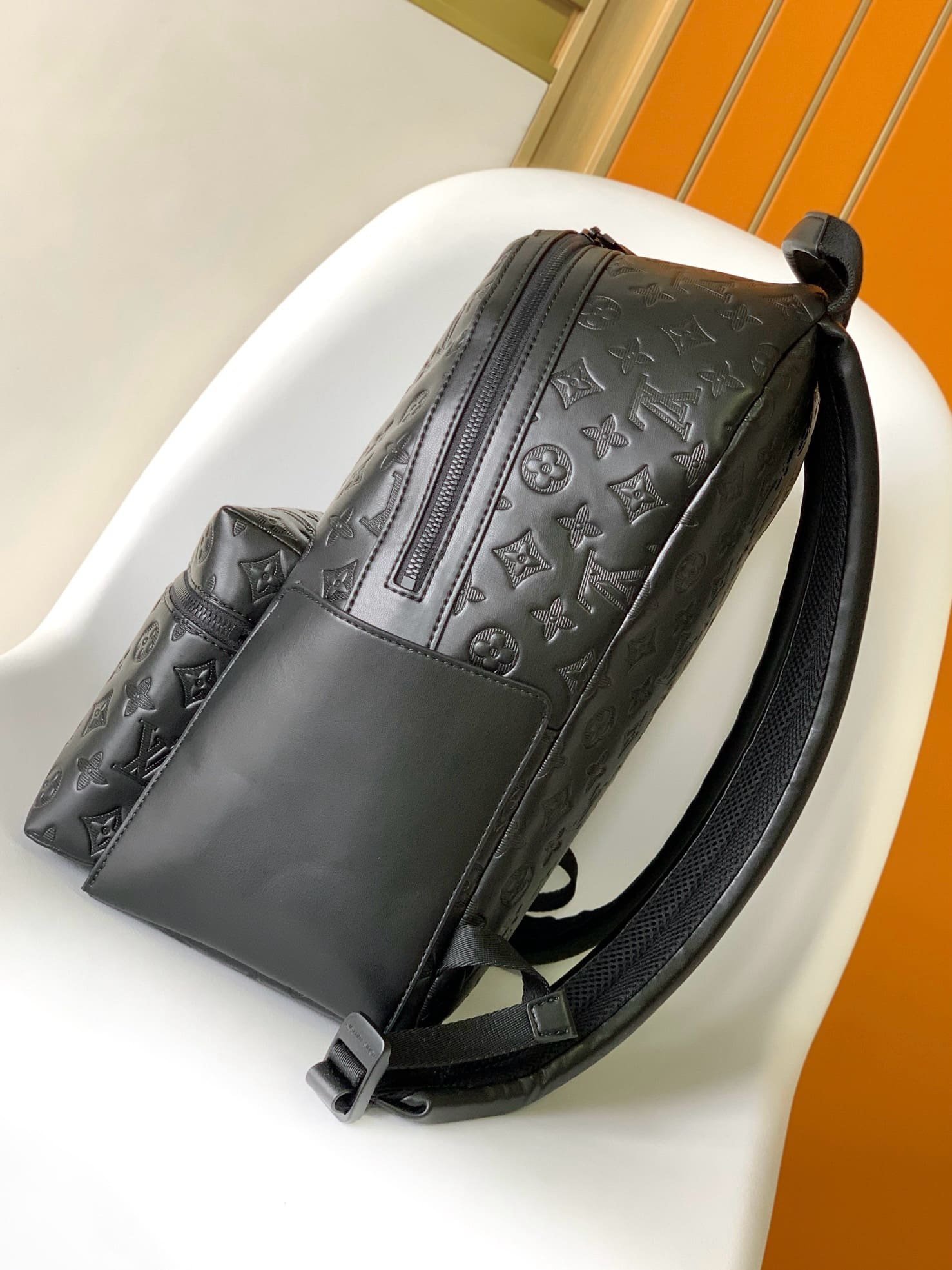 L0vis Vvtt0n M46553 Discovery Backpack