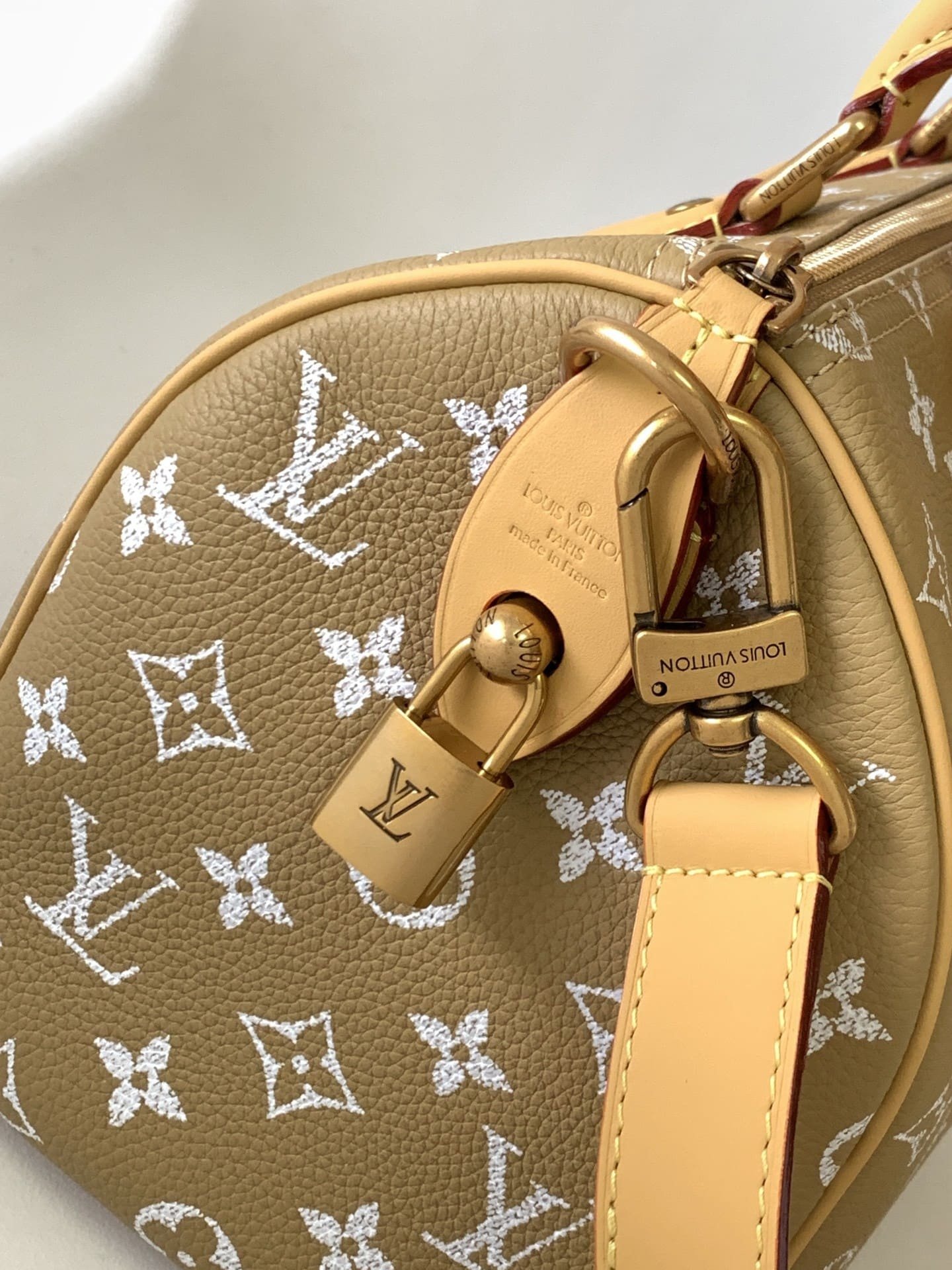 L0vis Vvtt0n M26305 Speedy P9 Bandoulière 25