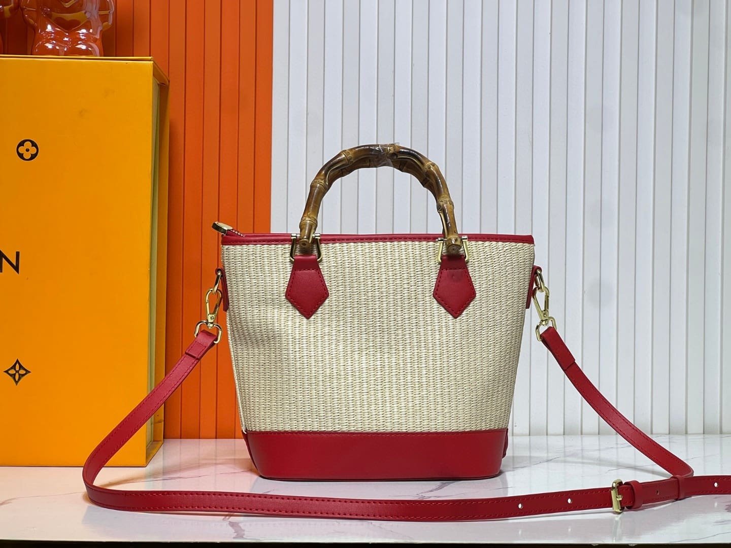 L0vis Vvtt0n Raffia Petit Bucket Tote