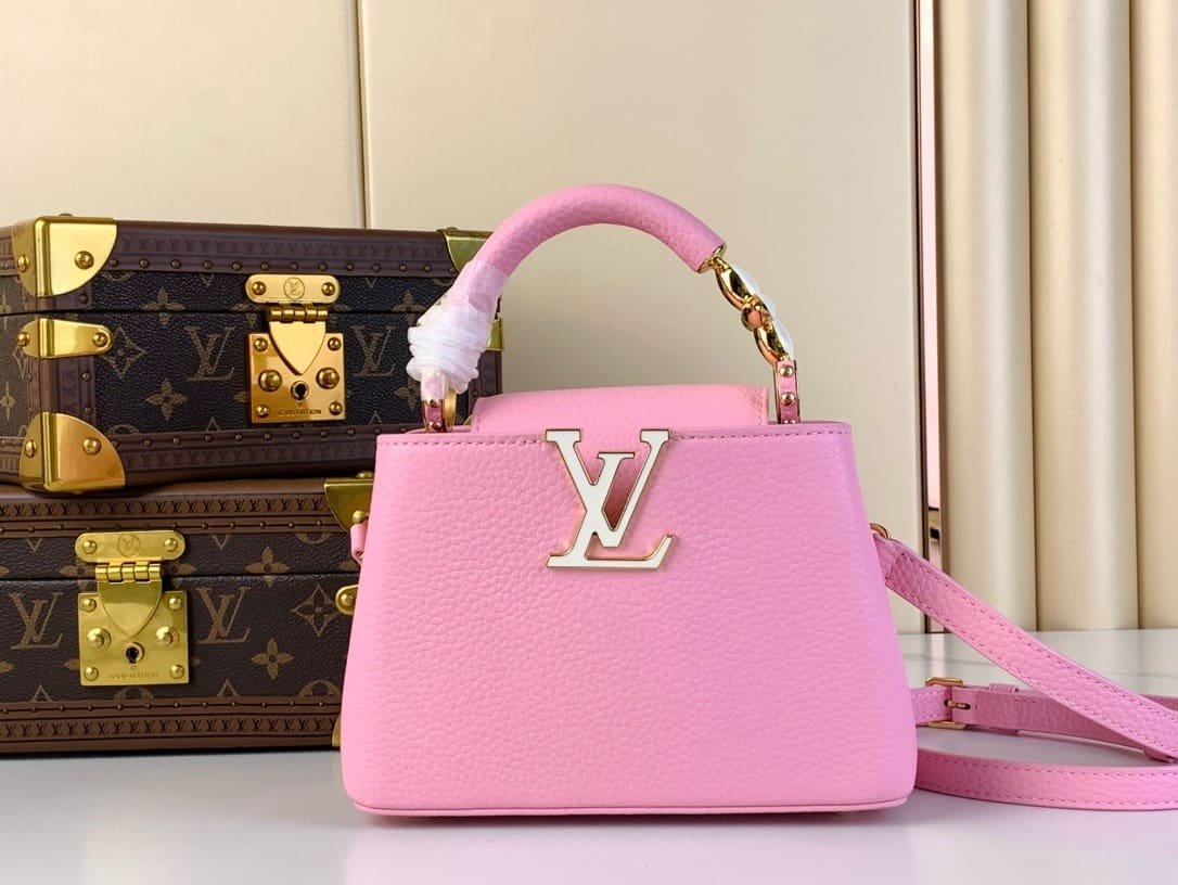 L0vis Vvtt0n M24989 Capucines Mini