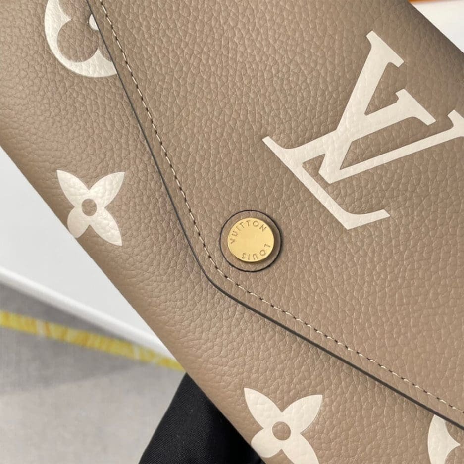 L0vis Vvtt0n M81049 Sarah Wallet
