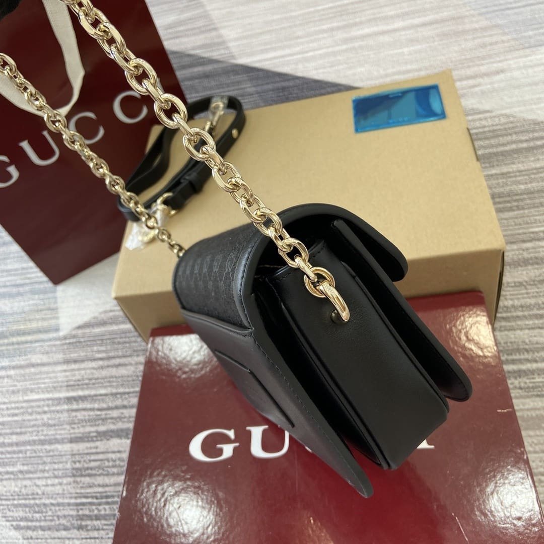 Gvc*1 GO SMALL SHOULDER BAG