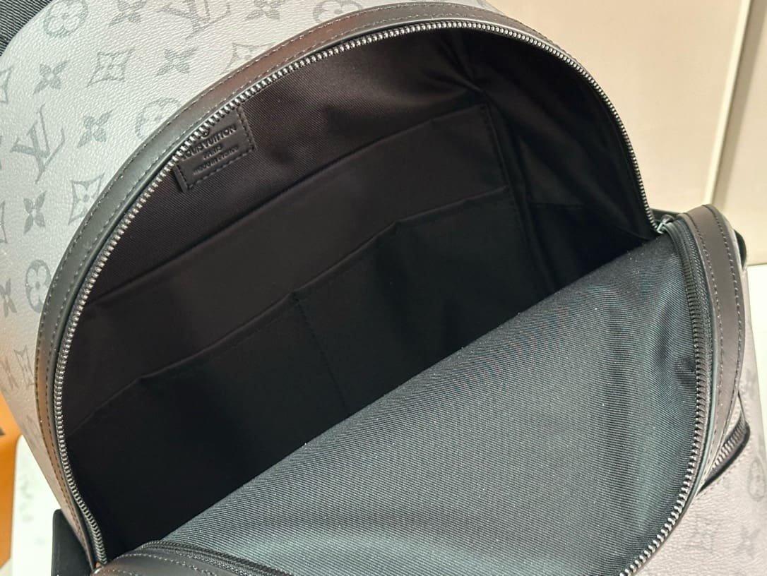 L0vis Vvtt0n M11641 Discovery Backpack PM