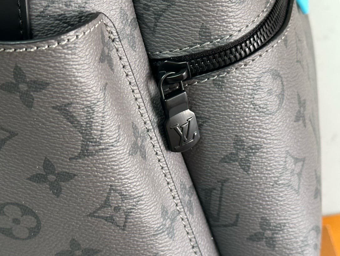 L0vis Vvtt0n M11641 Discovery Backpack PM