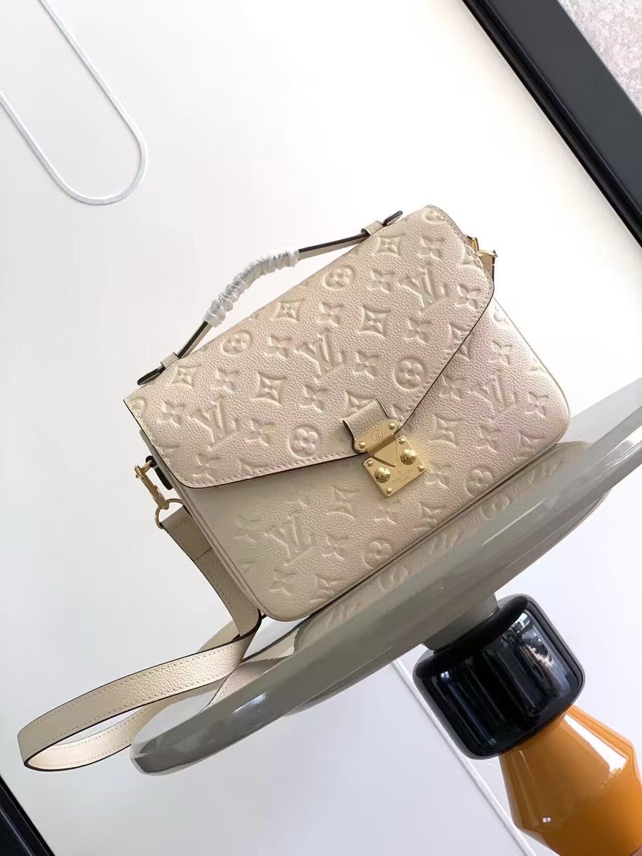 L0vis Vvtt0n M44881 Pochette Métis