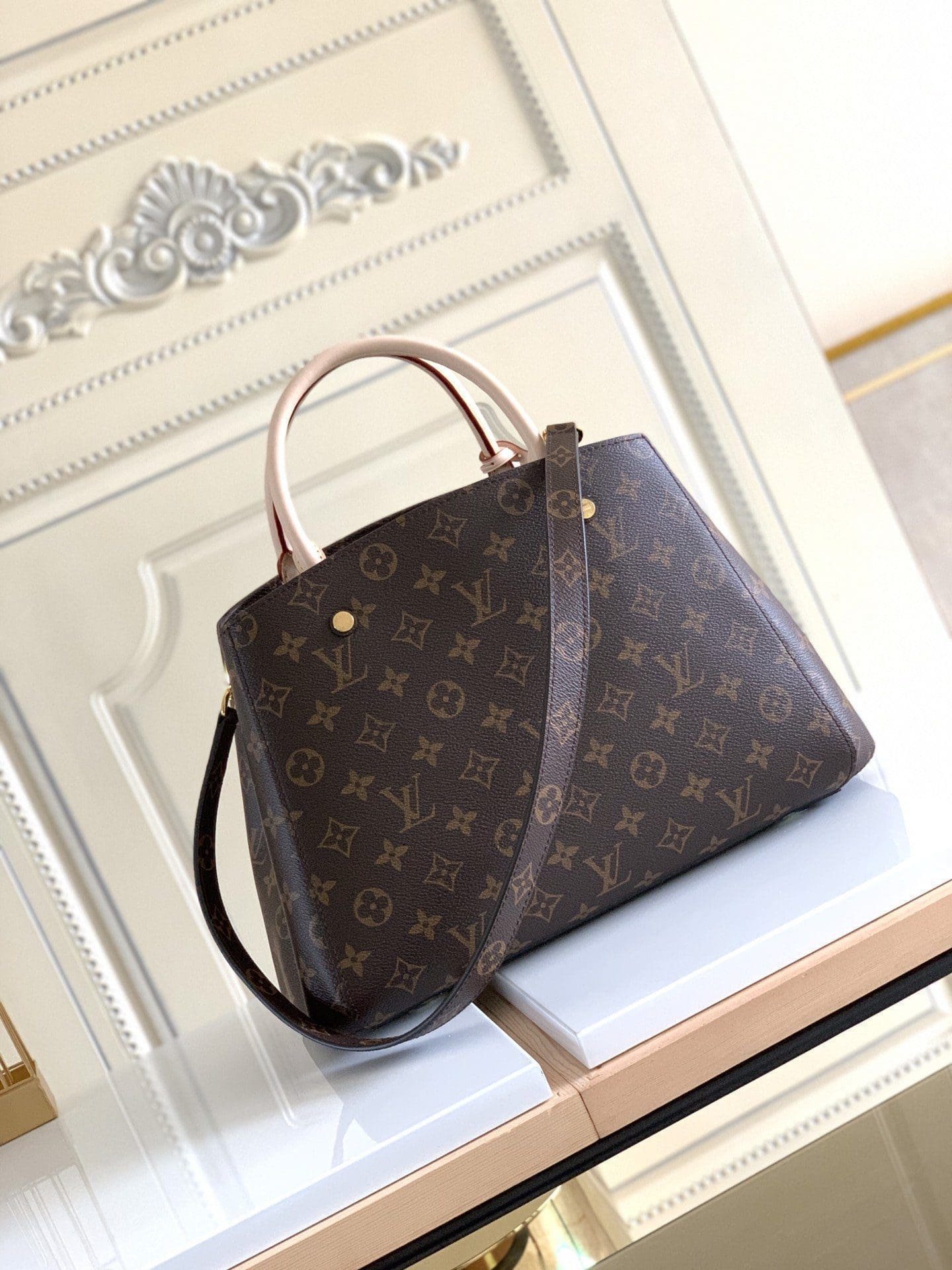 L0vis Vvtt0n Monogram Canvas Montaigne MM M41056