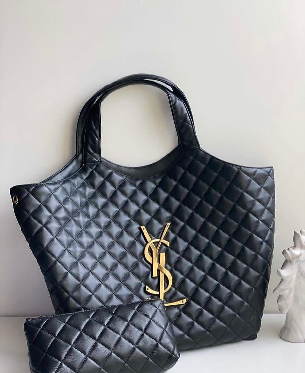 Sa1nt Lau*nt ICARE MAXI SHOPPING BAG IN QUILTED LAMBSKIN