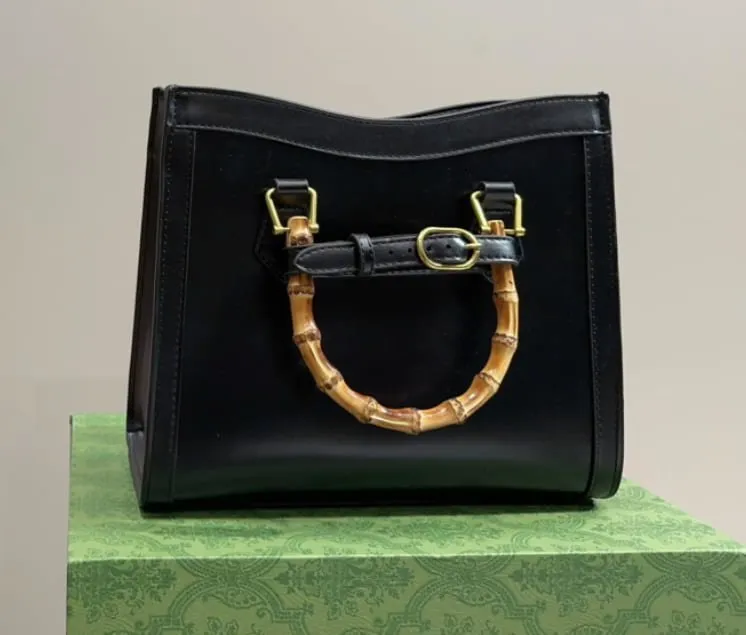 Gvc*1 DIANA MINI TOTE BAG