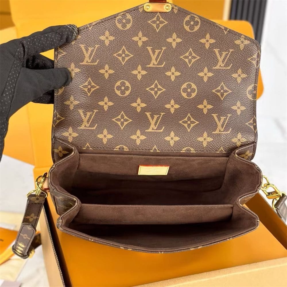L0vis Vvtt0n M44875 Pochette Métis